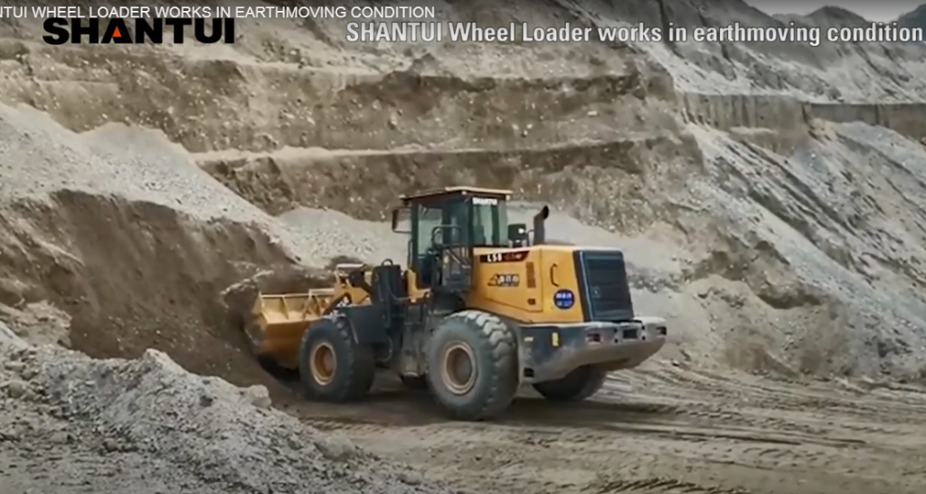 SHANTUI WHEEL LOADER WORKS IN EARTHMOVING CONDITION