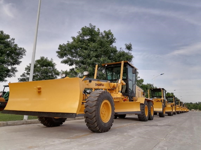 Customized Motor Graders Shipped In Batch To European Market