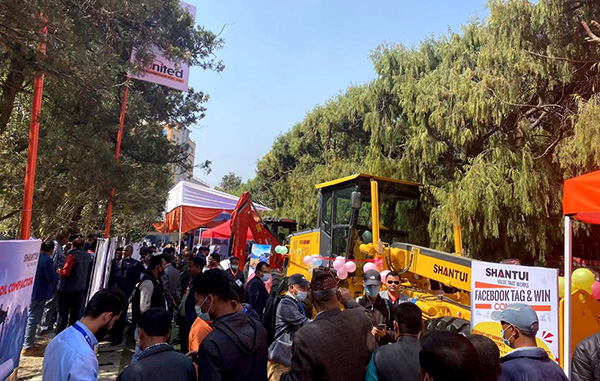 Shantui Attends FCAN and Releases New Motor Grader Product